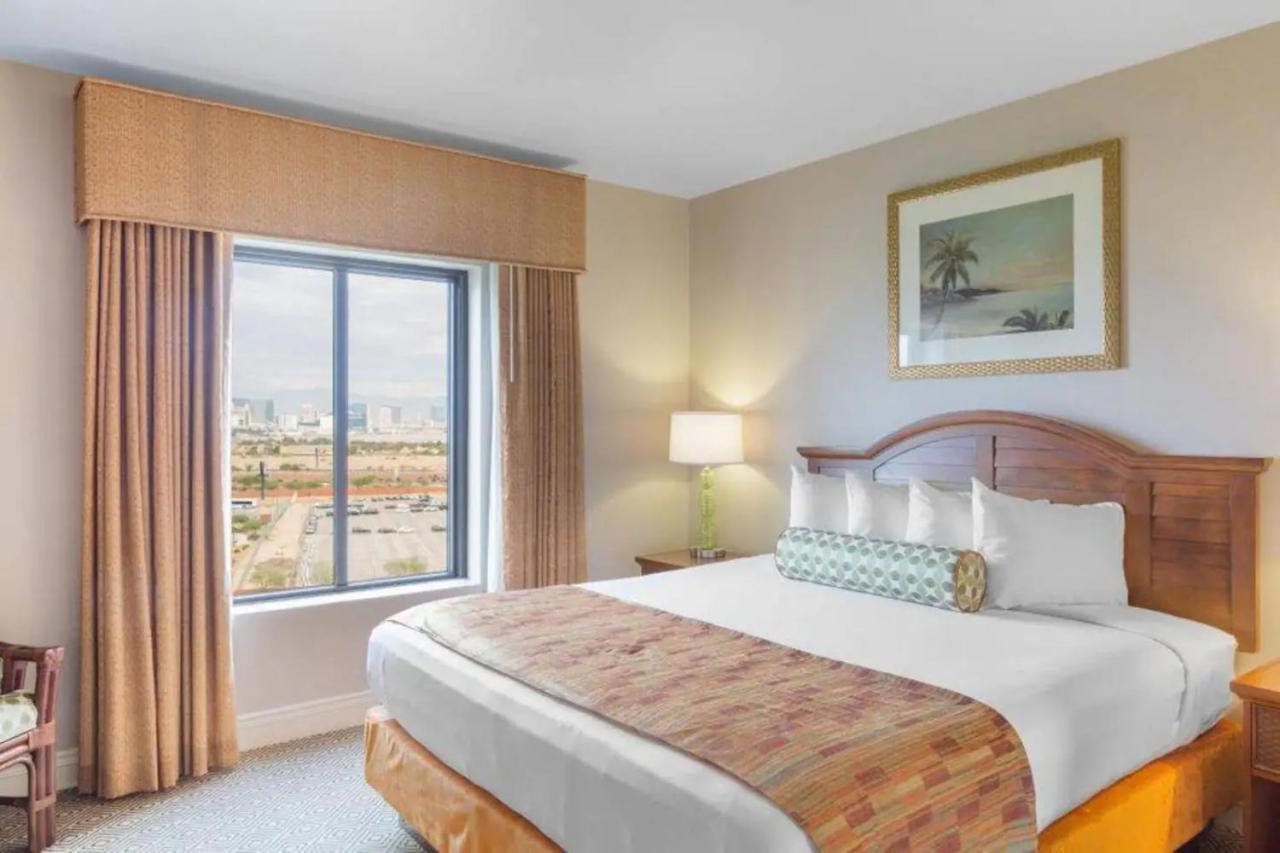 Las Vegas Luxe - Suite Escape - Resort & Spa Exterior photo